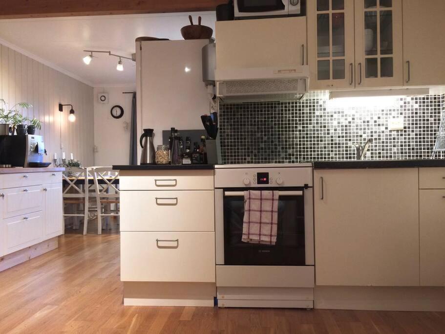 Apartamento Cosy Flat For 4 Persons Kristiansand Exterior foto