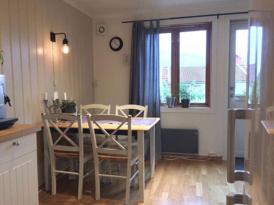 Apartamento Cosy Flat For 4 Persons Kristiansand Exterior foto